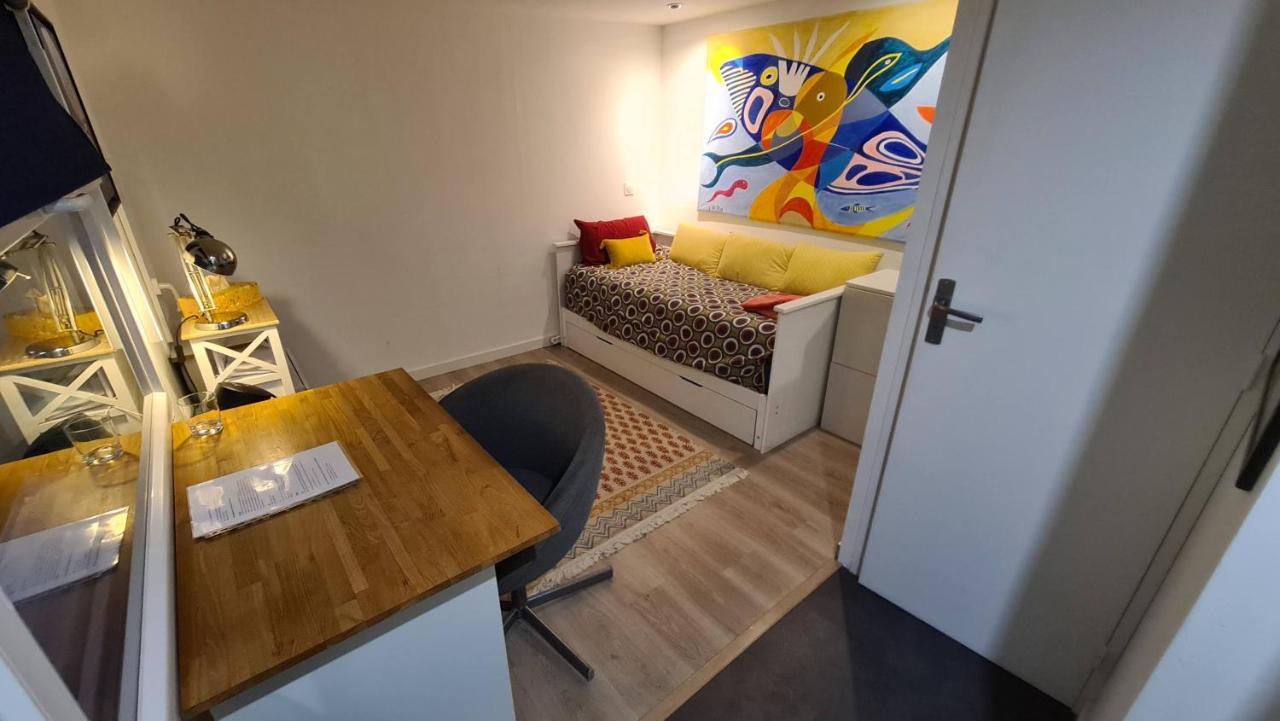 Le Studio Dans Le Jardin. Rosny-sous-Bois Luaran gambar